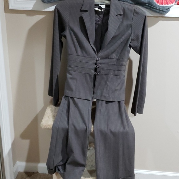 Pants suit - Picture 4 of 4